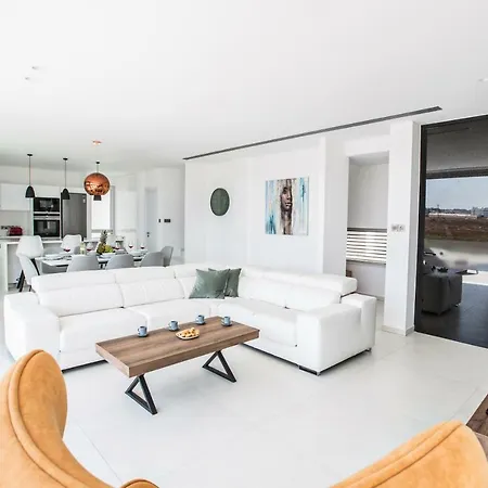 Alana * Πρωταράς