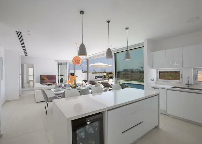 Alana Villa Protaras